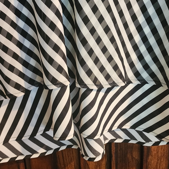 Vince Camuto Womens Blouse Size L - Picture 3 of 6